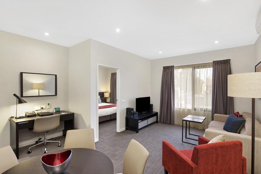 Quest Maitland Aparthotel Екстериор снимка